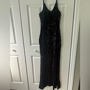 Elegant Black Sequin Dress with High Slit